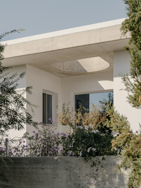 Makries Mires Residence